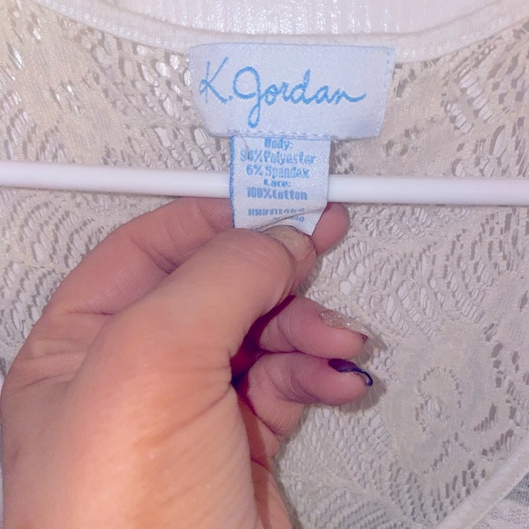 Sz medium grey and white lace back sleeveless shirt - Picture 4 of 4